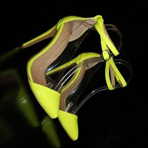 NEW! Popular Pointy Toe Clear Strappy Stilletos